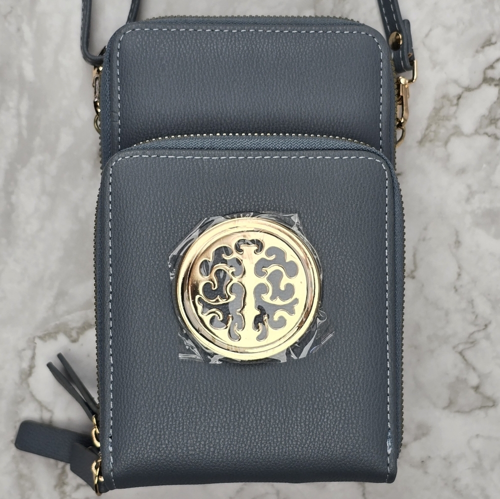 Gold and Gray Crossbody Bag with Sleek Design - Picture 4 of 12